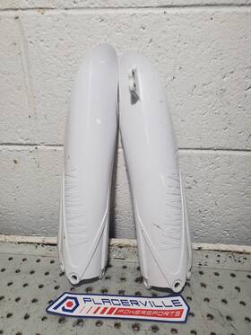 17d-2315j-h0-00 Yamaha 2013-2022 Yz 125 250 450 L / R Fork Gaurd Protector Oem