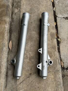 1c6-f3126-00-00 Yamaha 2022 Ttr Outer Fork Tubes Pair