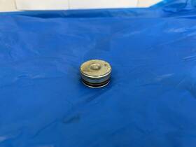 1j3-23111-00-00 Yamaha 1976 - 1978 Xs500 And 1977 Xs750 Front Fork Top Spring Seat Cap Bolt