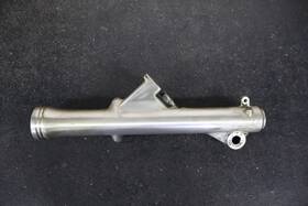 22u-23136-01-38 Yamaha 1983 Xv750 Virago Left Lower Fork Case Tube Leg Outer Pipe / Xv920 Xj650