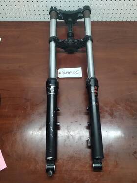 256-23100-63-52 Yamaha 1971 70-71 Xs1 Xs650 Steering Stem Front Forks And Triple Tree