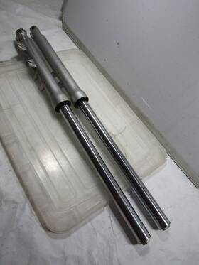 2uj-23102-11-00 Yamaha 95 - 07 Xv Virago 250 Xv250 Oem Front End Forks Suspension