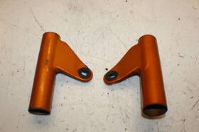 341-23131-50-m5 Yamaha 1973 Tx 750 Front Fork Upper Cover Top Guard Shield Cowl