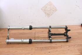 3ul-23102-00-00 Yamaha 1990 Rt100 Left And Right Front Forks Shock Suspension With Triple Tree