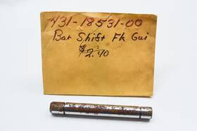Yamaha 431-18531-00-00 Oem Shift Fork Guide Bar 1 Nos