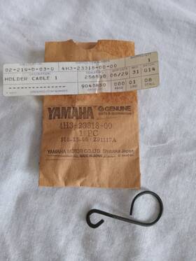 4h3-23318-00 Yamaha 1982 Xj650 Maxim Cable Guide Pt#4h3-23318-00 Nos Oem