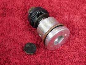 5cu-2316a-l0-00 Yamaha Qty Of 1 Front Fork Rebound Adjuster Assy. / Lower Leg Bolt 99-00 Yz250