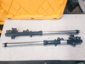 5g2-23103-01-00 Yamaha 1981-83 750 Seca Xj750 Front Forks Seals And Wipers