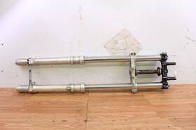 5x6-23102-l0-00 Yamaha 1982 Yz250 Left And Right Front Forks Shock Suspension Fork With Trees