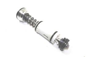 B7b-2316a-31-00 Yamaha 2023 Yz250f Kyb Sss Front Fork Valve Comp