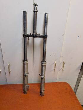 Uspt6057 Yamaha 7 Sr250 Sr 250 1980-1984 Pair Front Fork Legs Suspension Unit