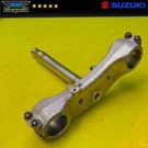 Genuine Oem 97-00 Suzuki GSXR600 Lower Triple Clamp Fork Tree Steering Stem. Fixed Price $12.75.