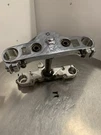 02 Yamaha Royal Star Midnight XVZ1300 Triple Tree Steering Stem Front Fork Clamp. Fixed Price $32.55.