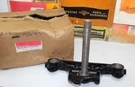 Genuine Harley-davidson Fl Shovelhead Panhead Fork Lower Triple Tree 45693-69. Fixed Price $250.00.