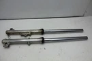 1982 Yamaha XJ550 Maxim (#396) Front Forks Shock Suspension Set Pair. Fixed Price $41.36.